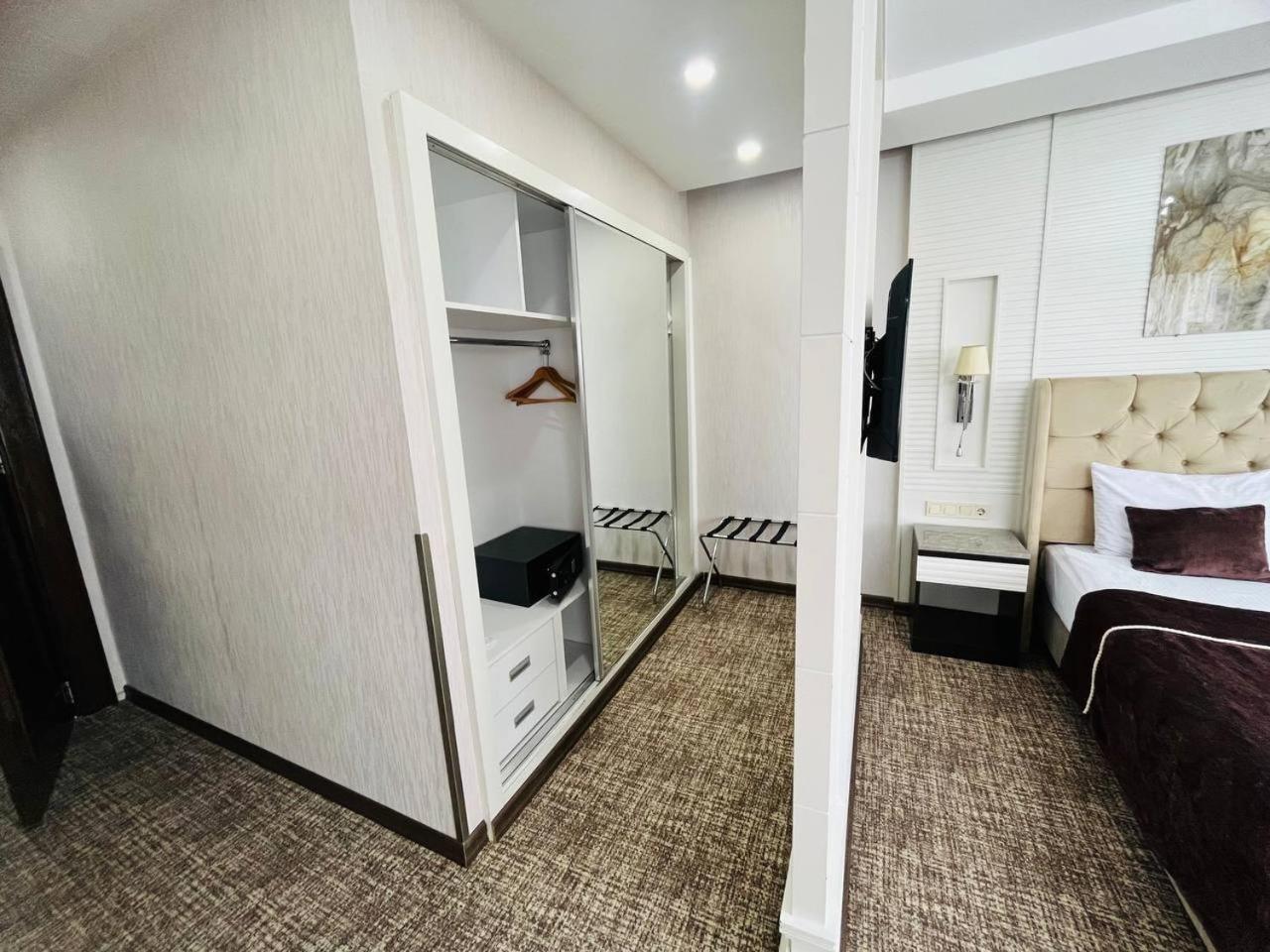 City Center Hotel Taksim Istanbul Exterior photo